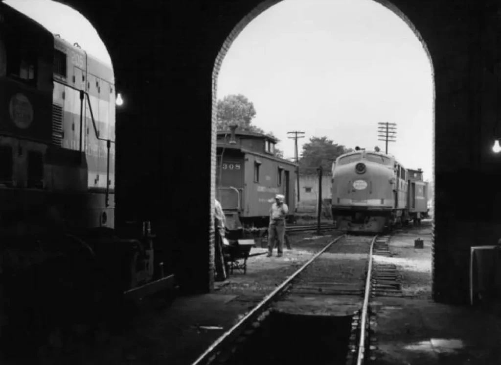 #200 Pulling Into the Aberdeen Enginehouse 7-1962